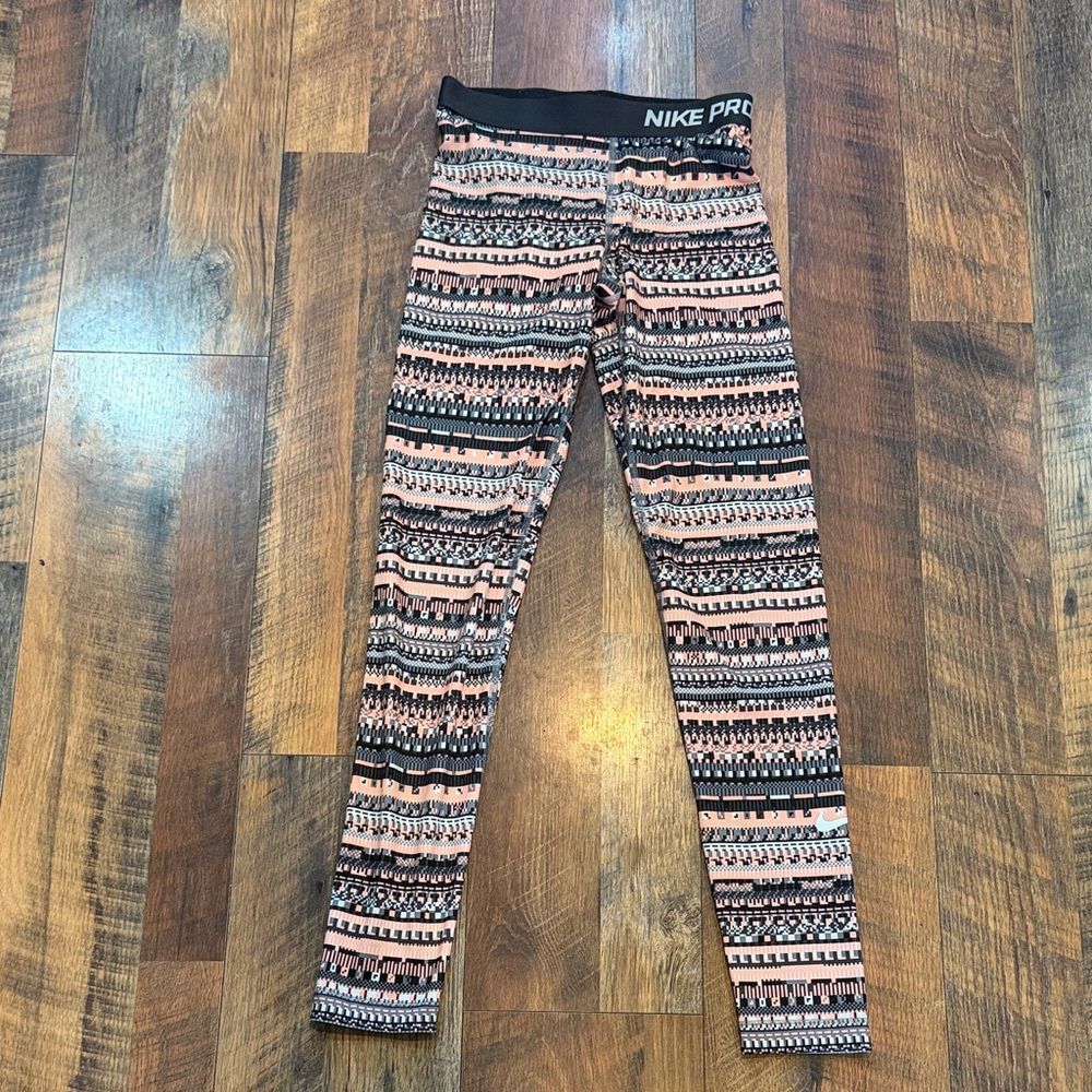 Nike  Tribal Pattern Leggings - Black/gray/white/peach S (6033)